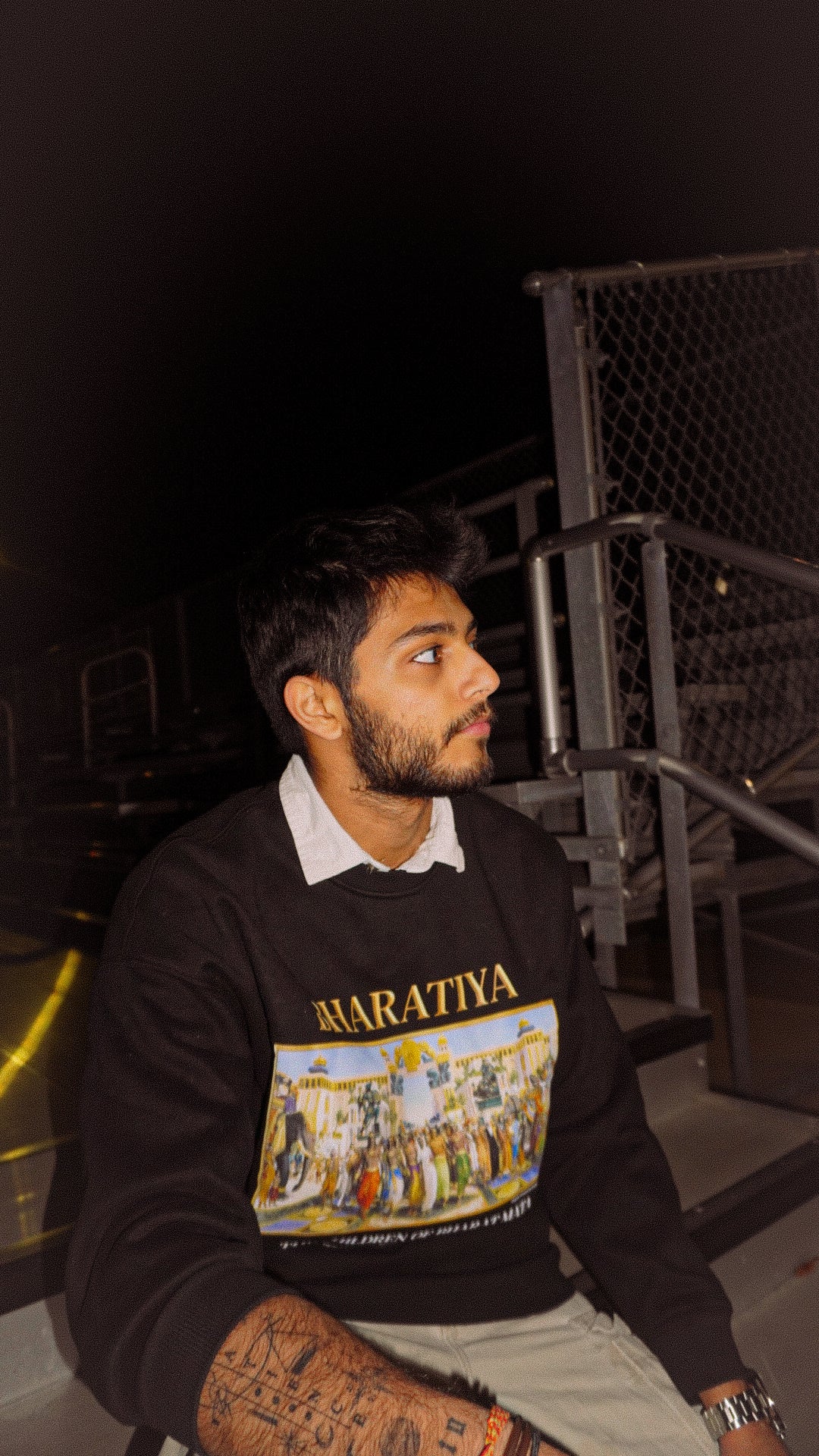 [Bharatiya] Fleece Sweater - Black